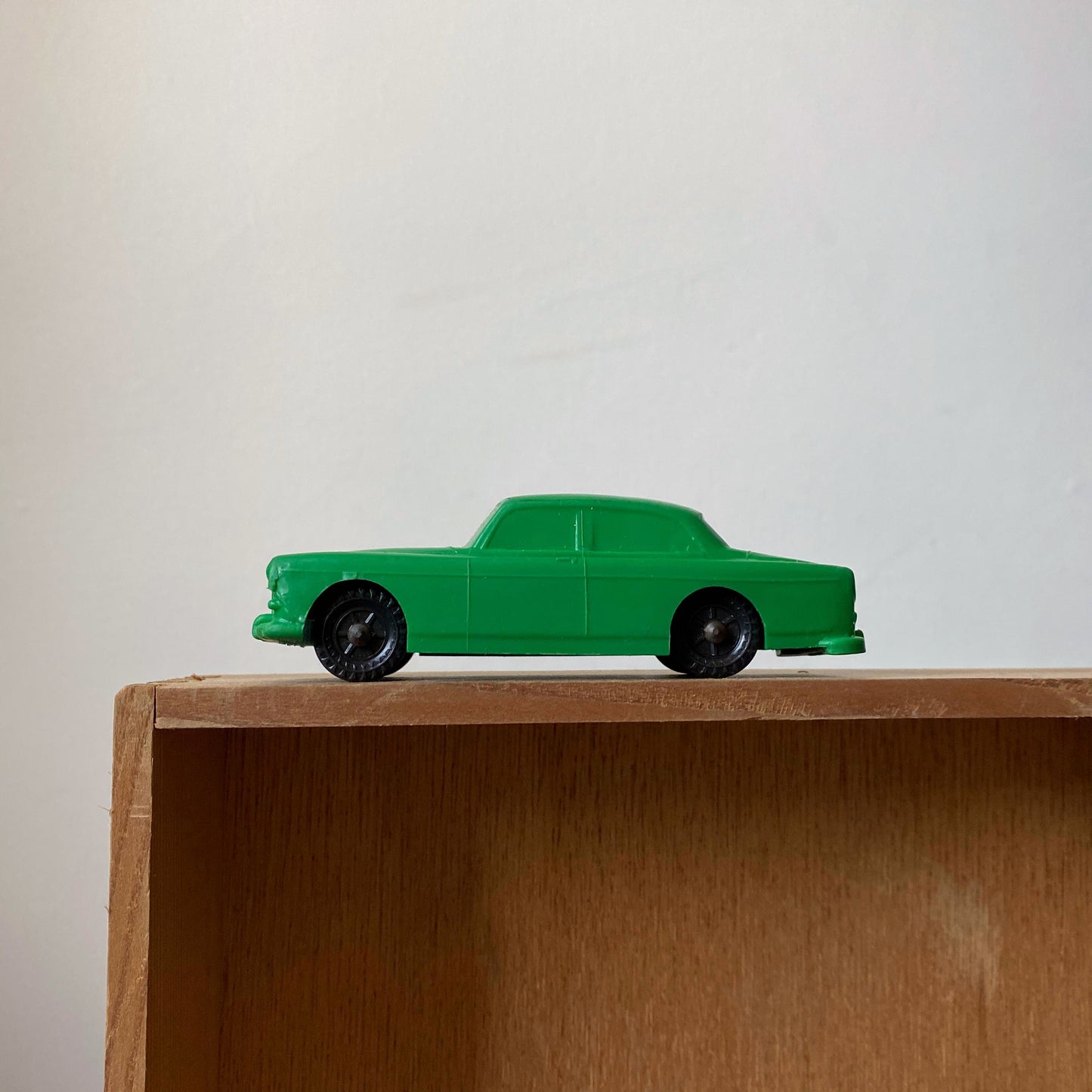 vintage japanese pull-toy car