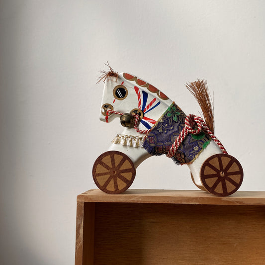 vintage japanese ceramic pull-toy horse