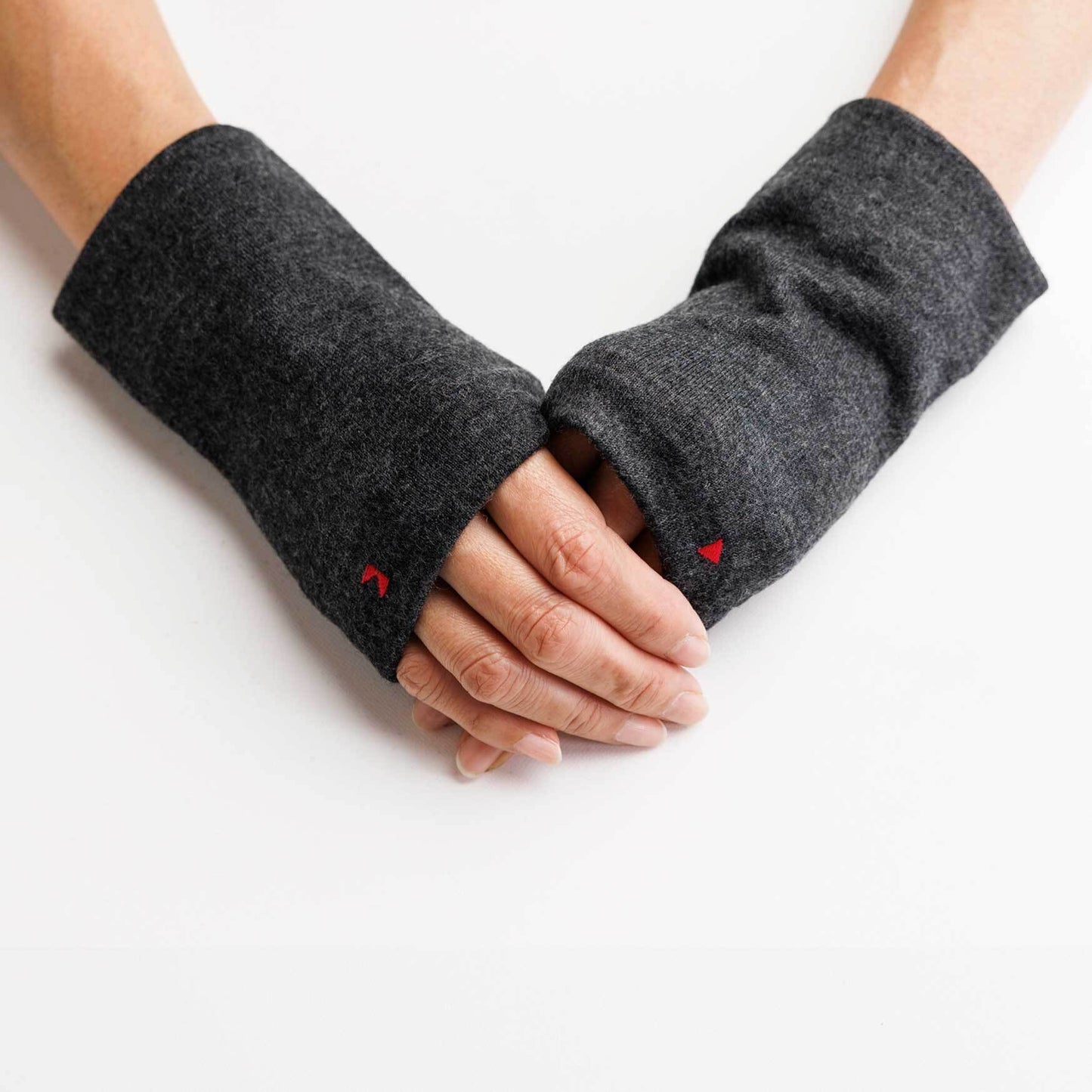 hac : wool wrist warmers