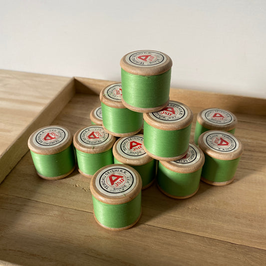 vintage japanese glacé sewing thread green