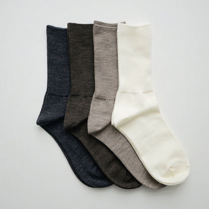 hakne : merino wool ribbed socks