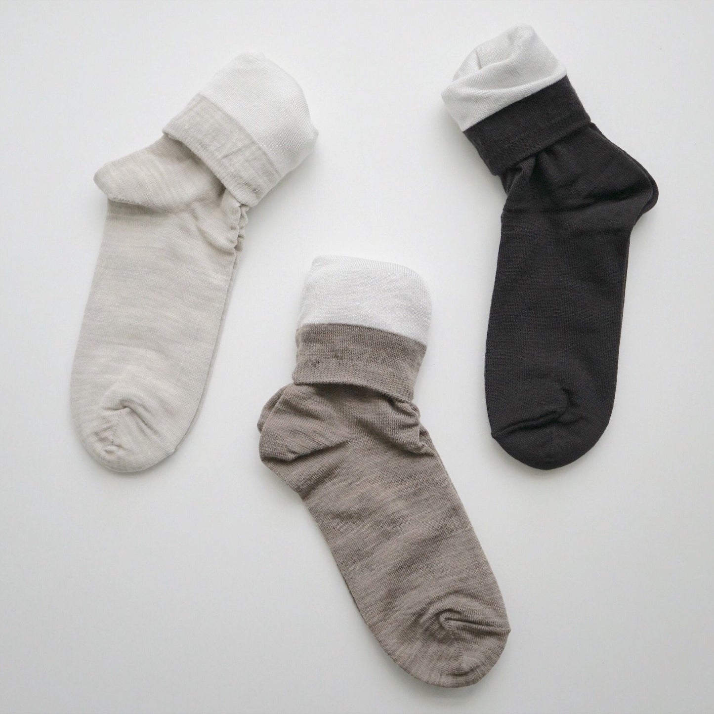 hakne : silk wool double-faced socks