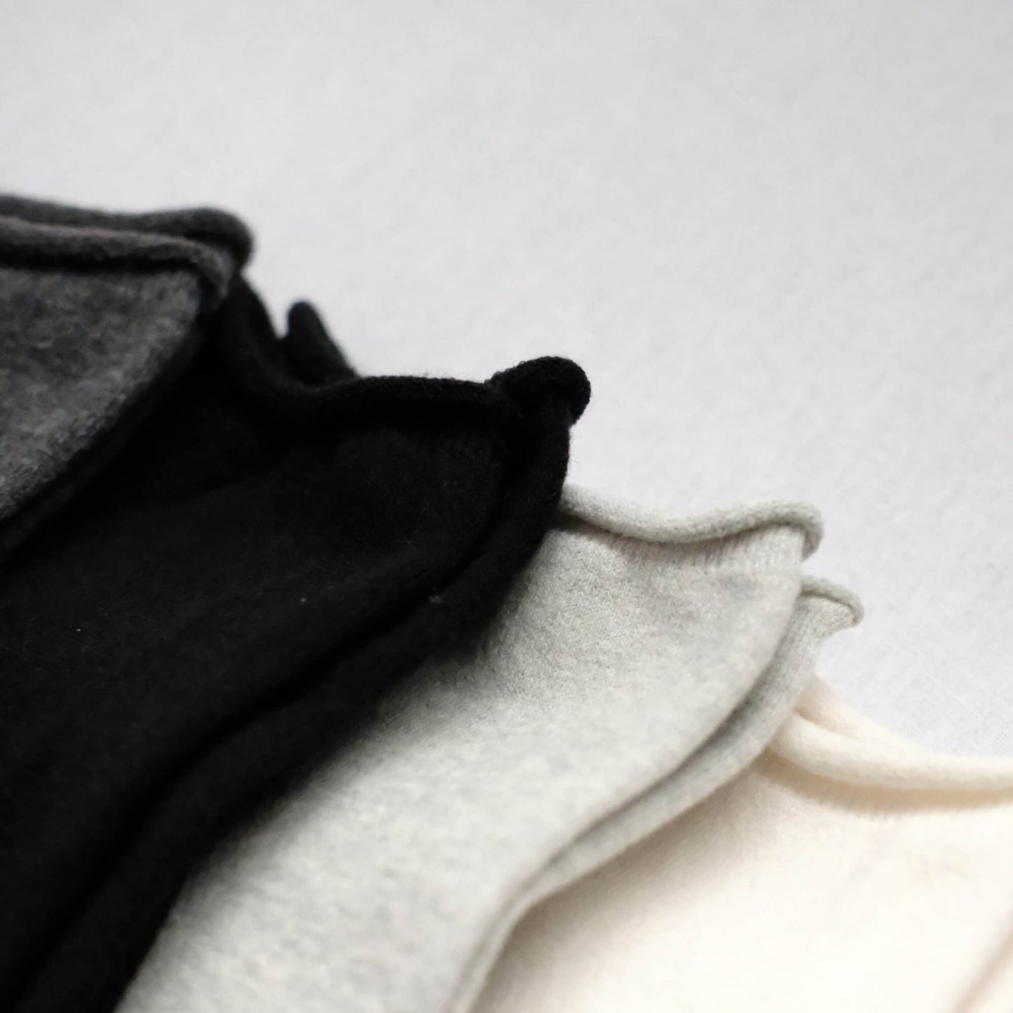NISHIGUCHI KUTSUSHITA : praha cashmere cotton sock